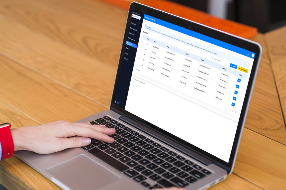 TourSyncer travel CRM customer profile view